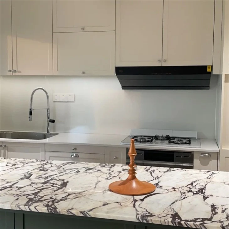 Calacatta Viola Kitchen Countertop