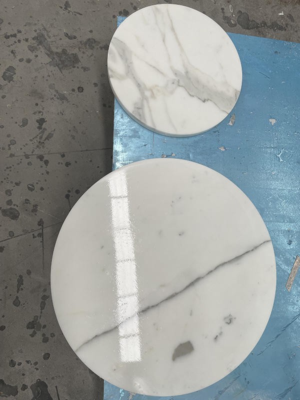 Fish Maw White Aluminum Honeycomb Desktop