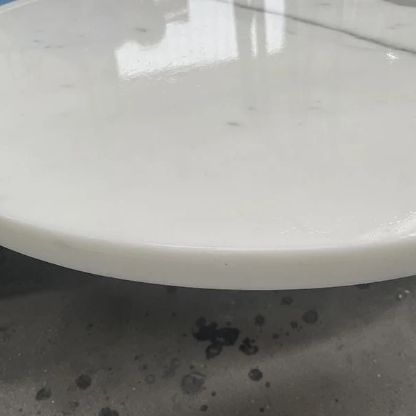 Fish Maw White Aluminum Honeycomb Desktop