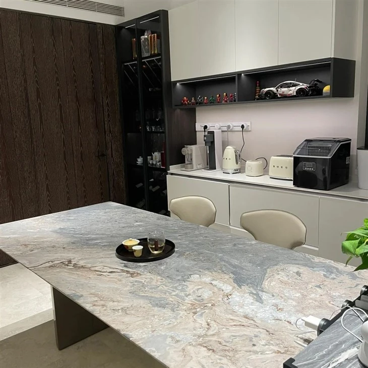 Palisandro Blue(Italy) Dining Table