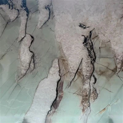 Tiffany Crystallo