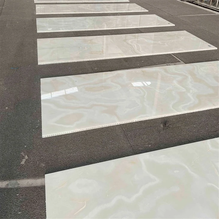 Snow White Composite Plastic Honeycomb